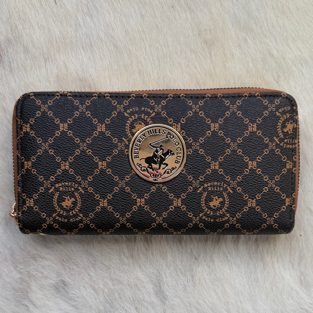 Beverly Hills Polo Club Black & Tan Monogram Zip Wallet